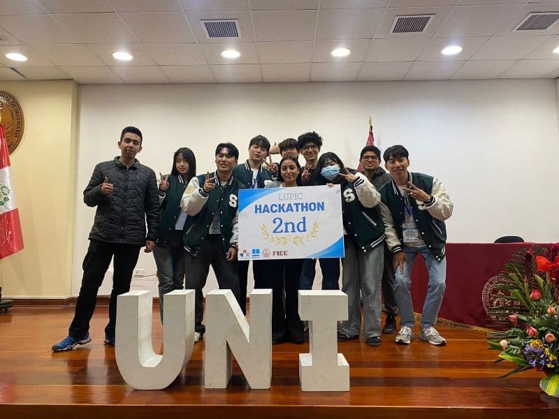 LinkedIn — 2nd place at Hackathon LUPIC (SeoulTech × FIEE UNI) with AGROX